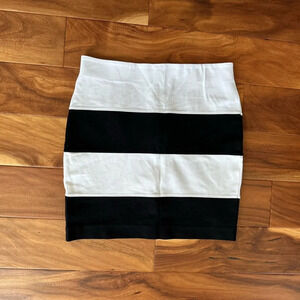 Ann Taylor Loft Black and White Bodycon Mini Skirt size Small